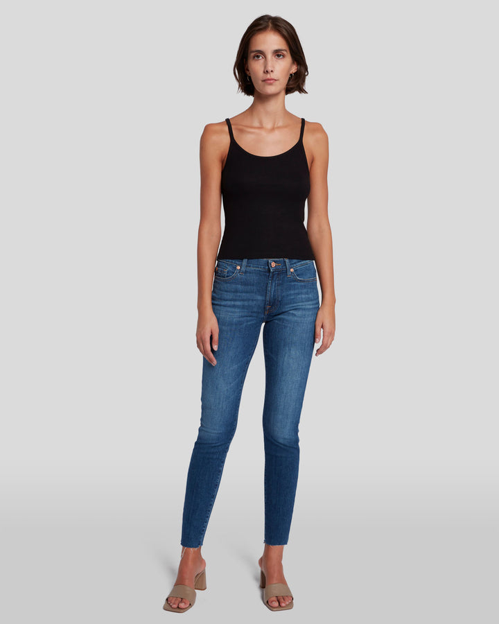 Women's Classic Faded Out Skinny Jeggings. • Faux front button