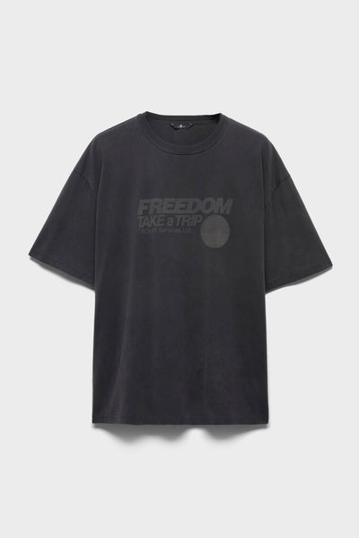 SHORT SLEEVE GRAPHIC TEE in Trip Black