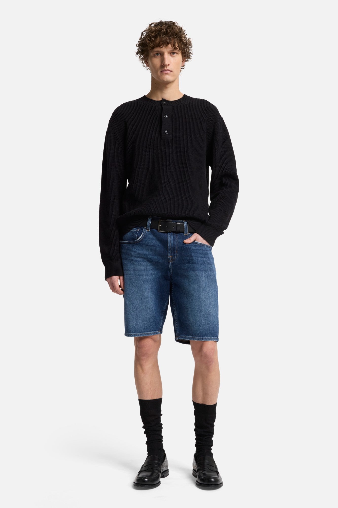 Henley Sweater in Black | 7 For All Mankind