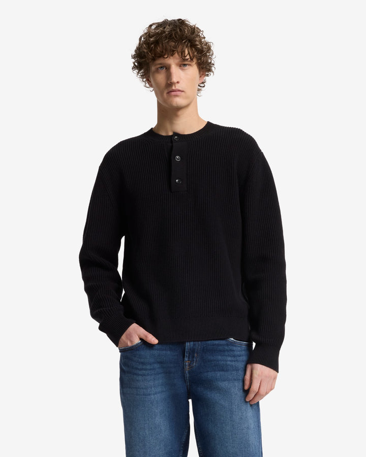 Henley Sweater in Black | 7 For All Mankind