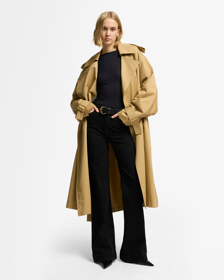 Oversized Cape Trench in Stratford | 7 For All Mankind