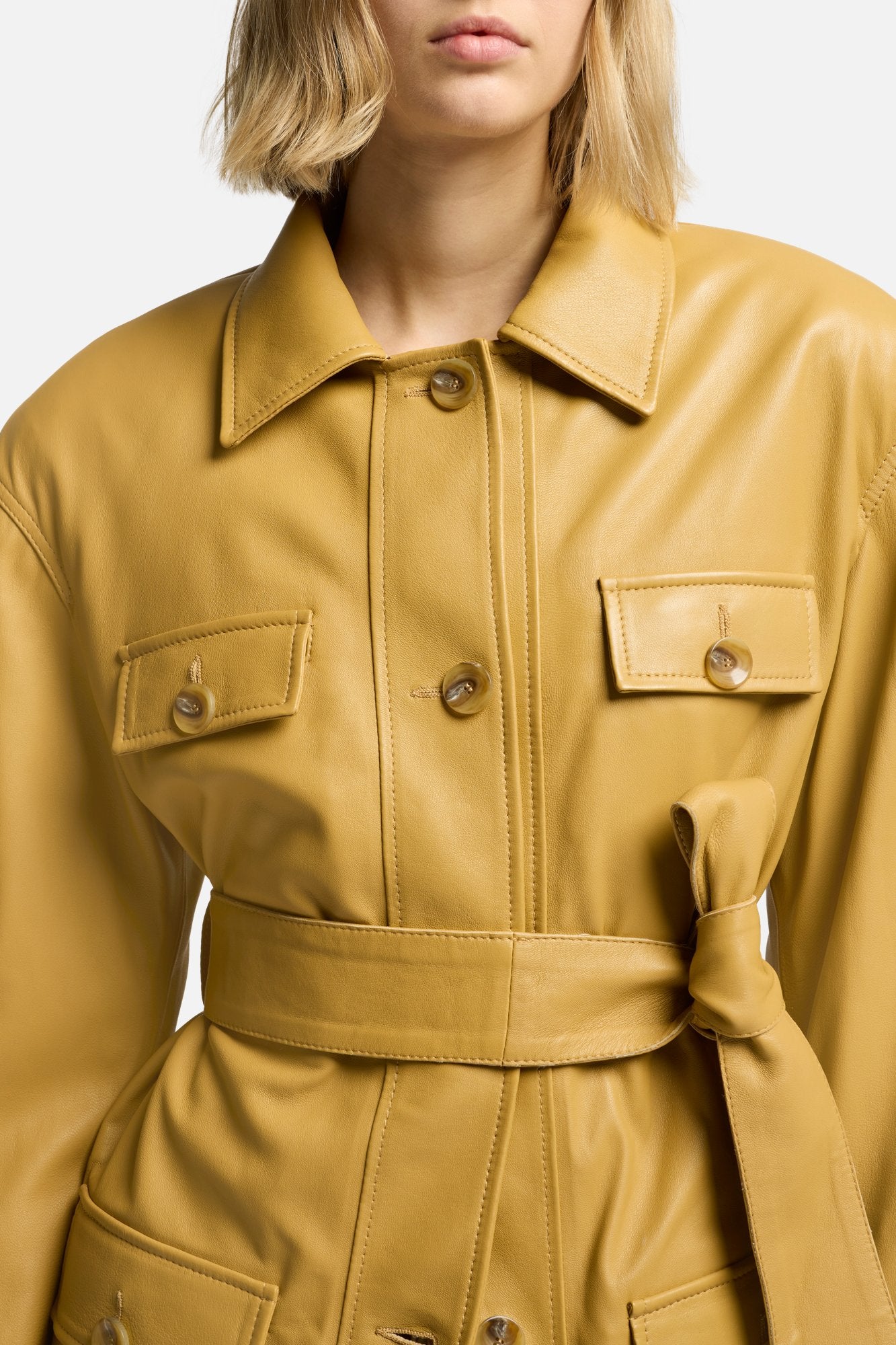 Sahariana Leather Cropped Trench in Honey | 7 For All Mankind