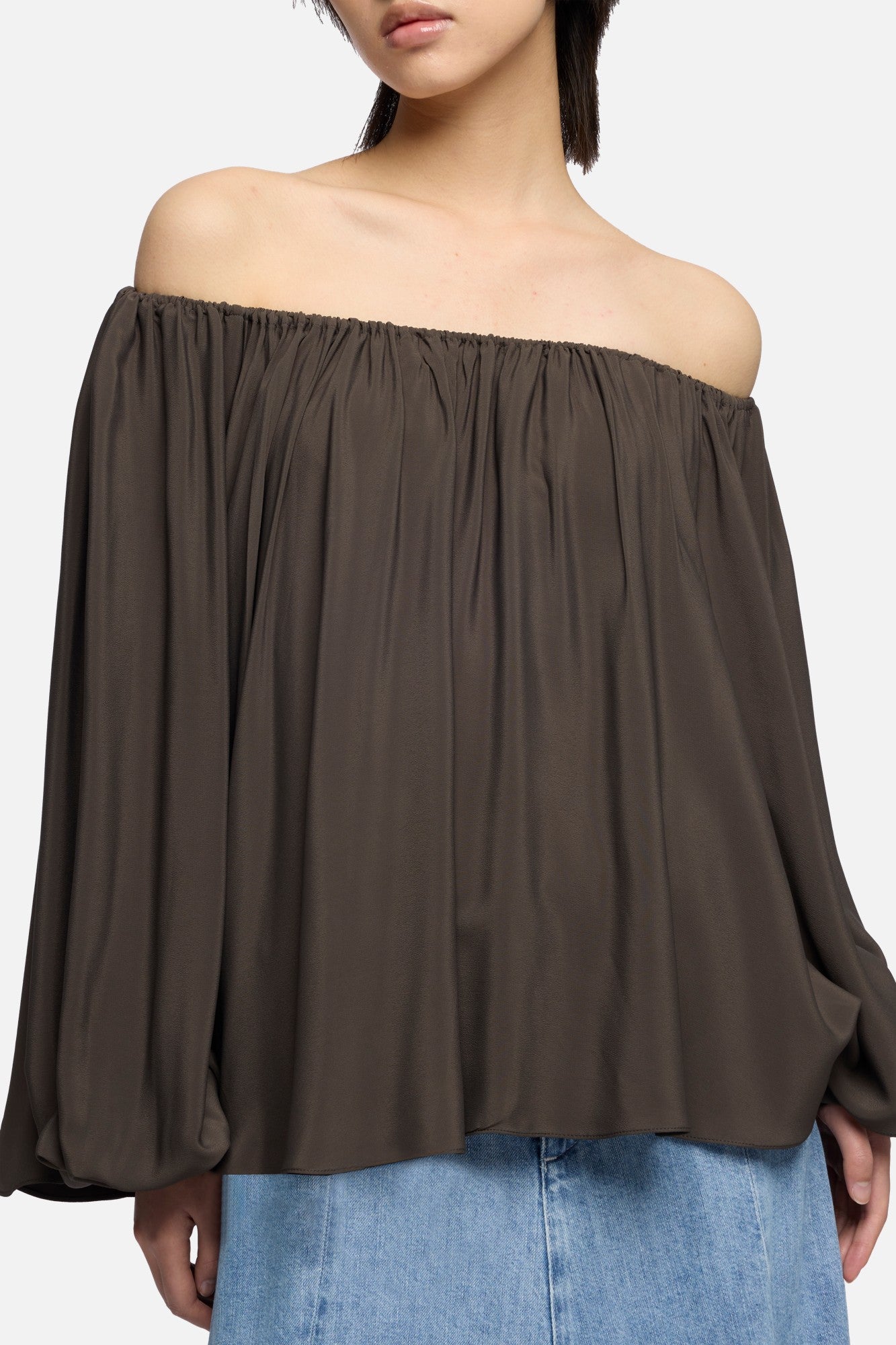 OFF SHOULDER BLOUSE in Silk Brownie | 7 For All Mankind