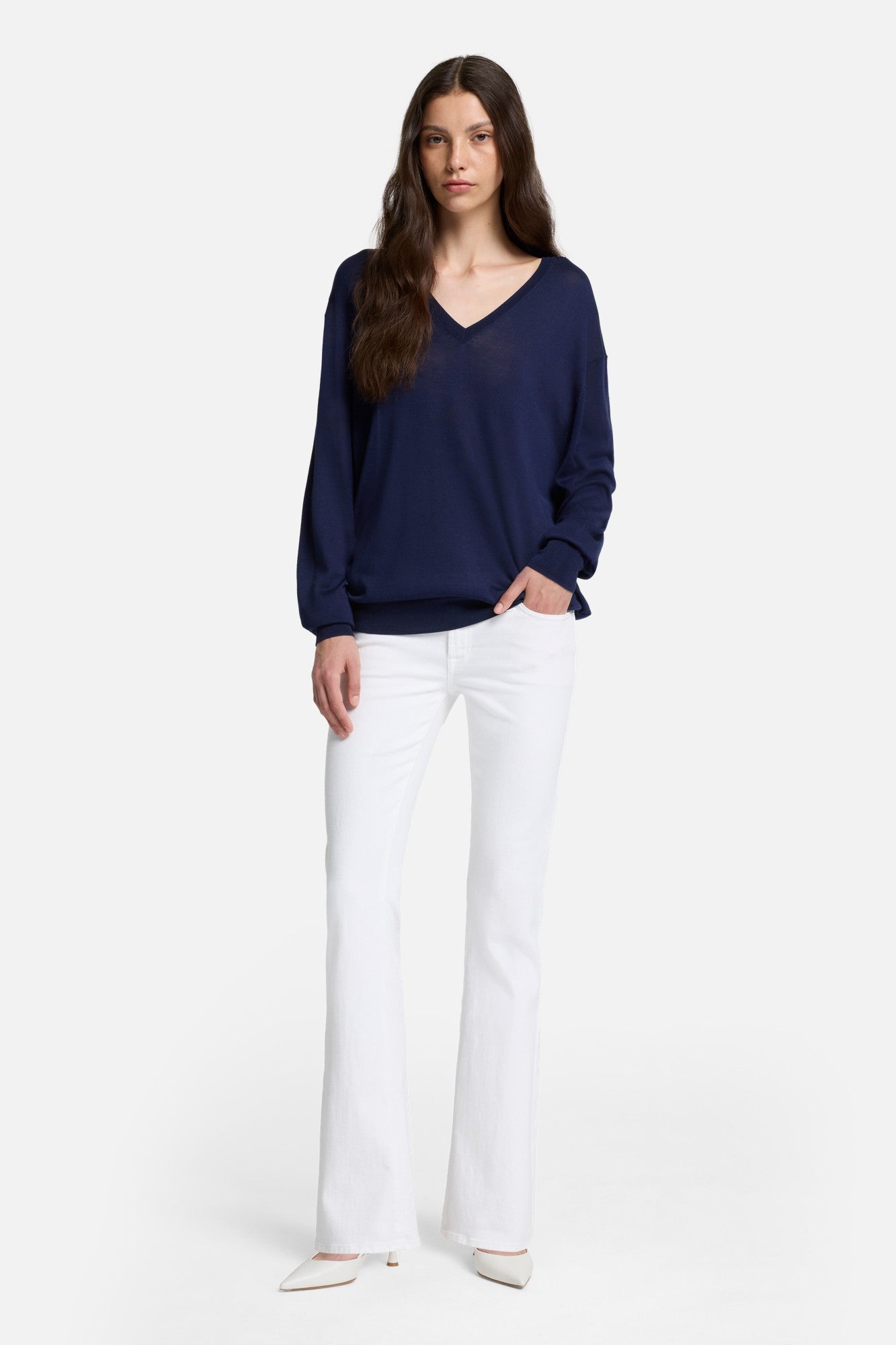 Silk Blend V-Neck Pullover in Navy | 7 For All Mankind