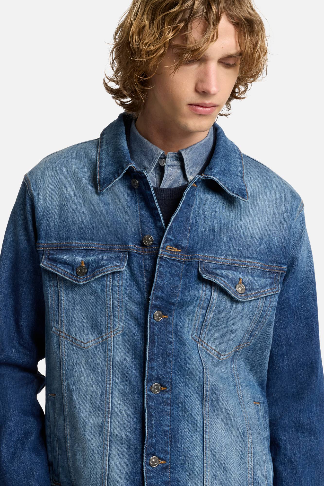 Multicount Perfect Trucker Jacket In Countless| 7 For All Mankind