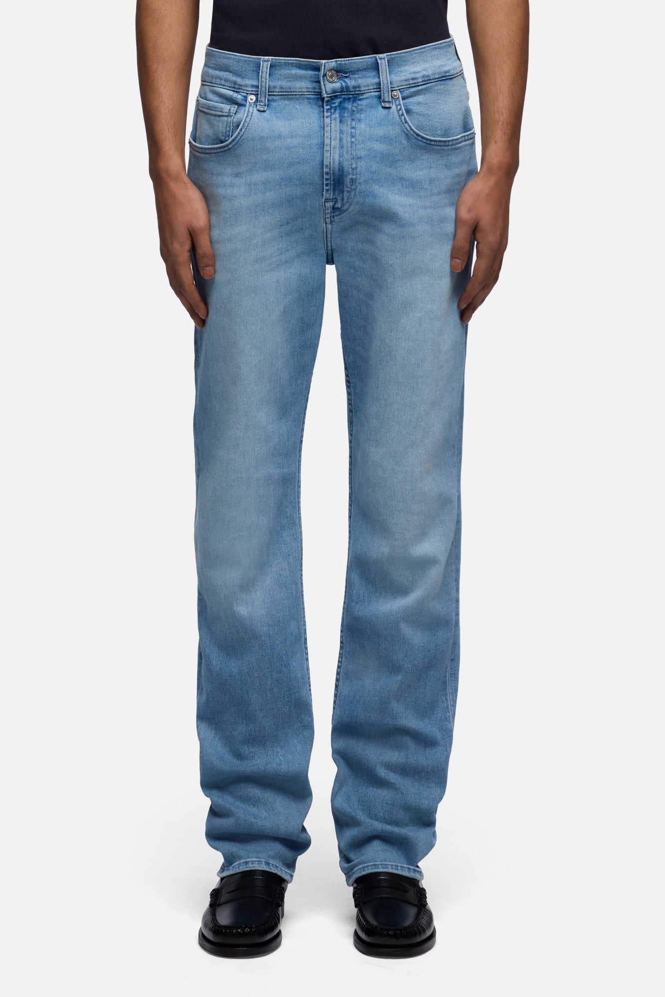 THE STRAIGHT in Denim Foam | 7 For All Mankind