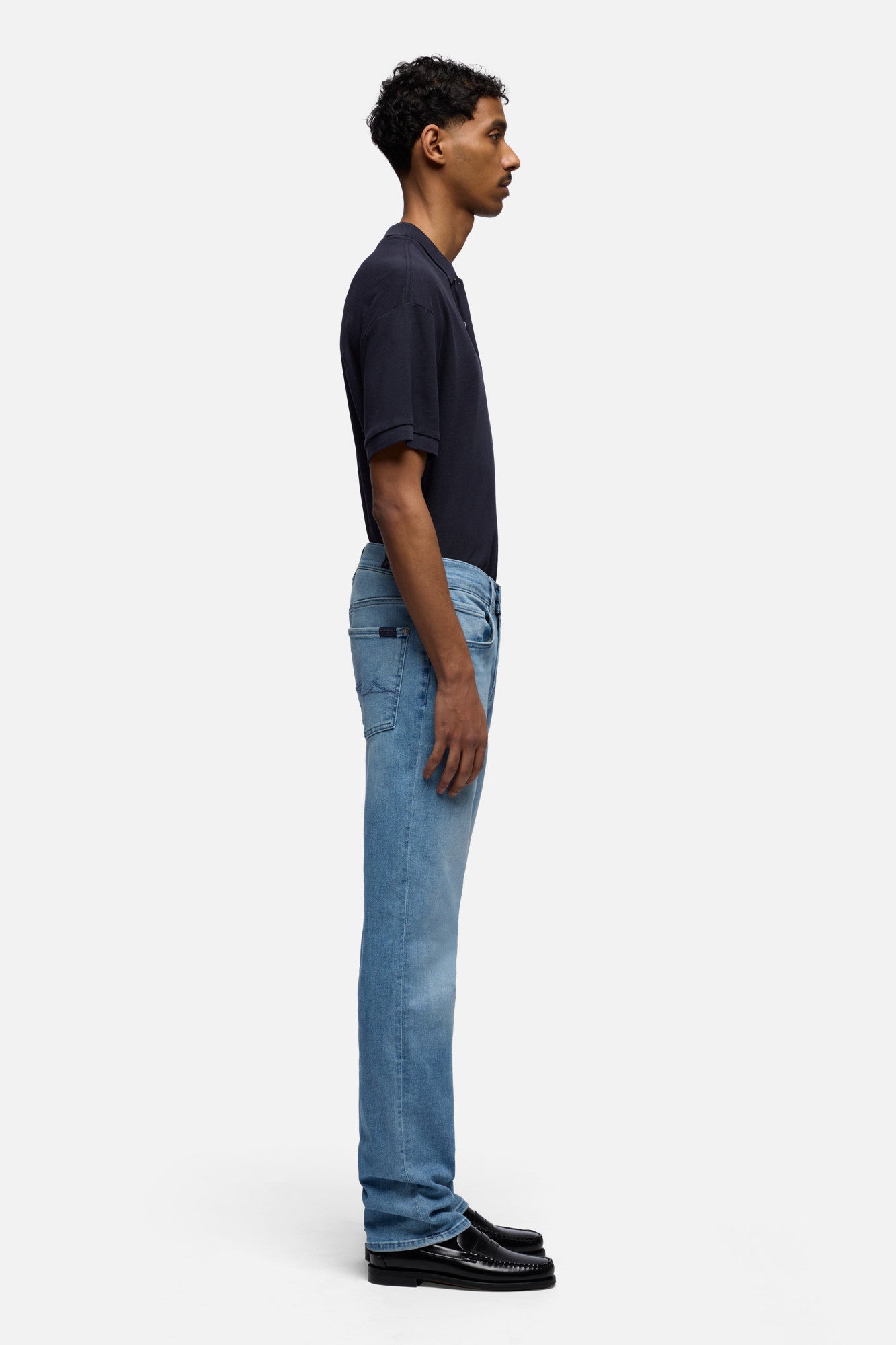 THE STRAIGHT in Denim Foam | 7 For All Mankind