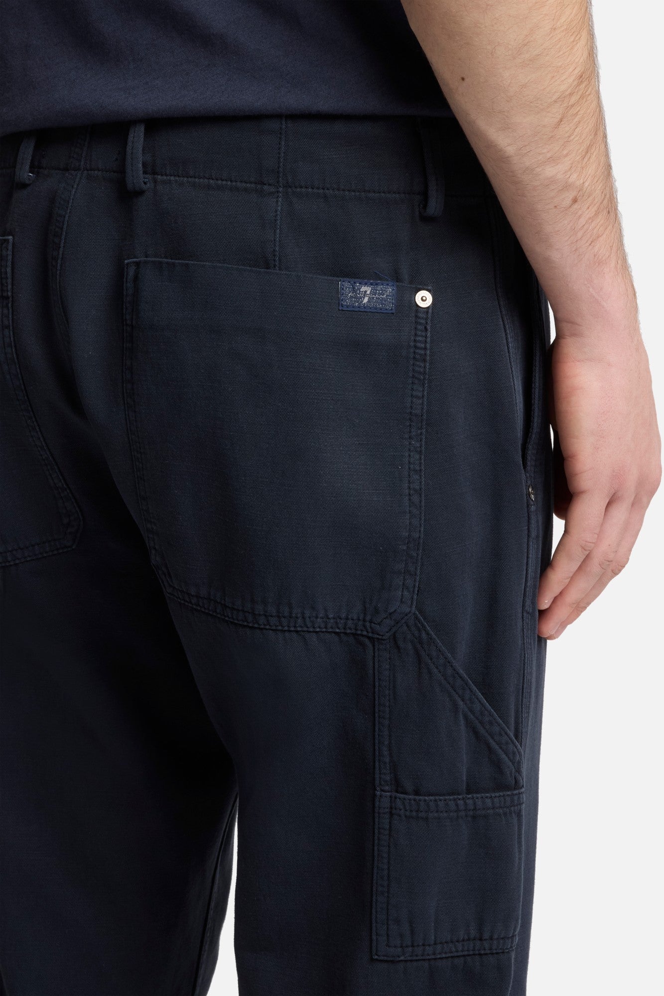 Linen Blend Carpenter Chino in Dark Navy | 7 For All Mankind