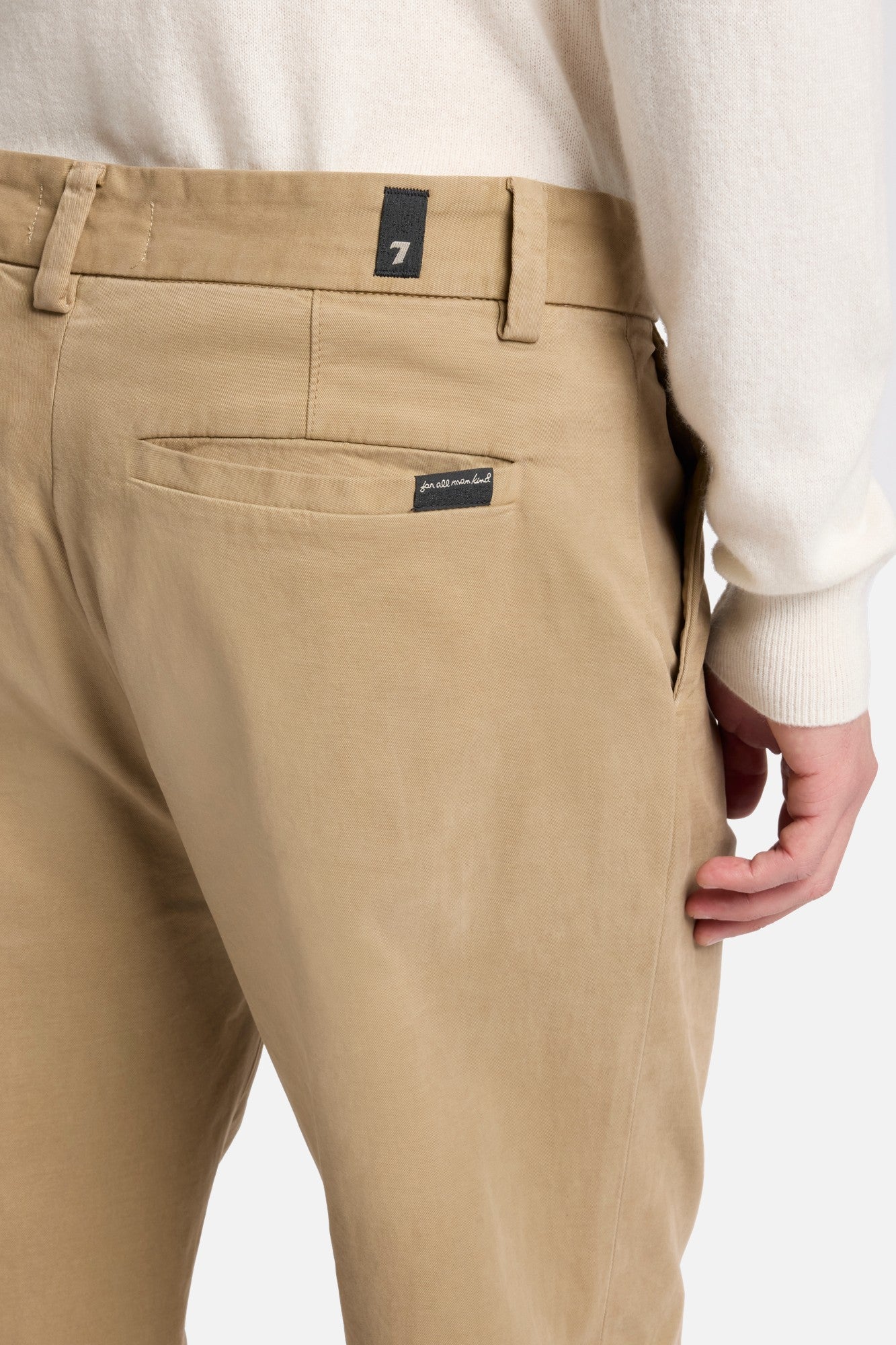 Comfort Twill Pleated Trouser In Silver Mink| 7 For All Mankind