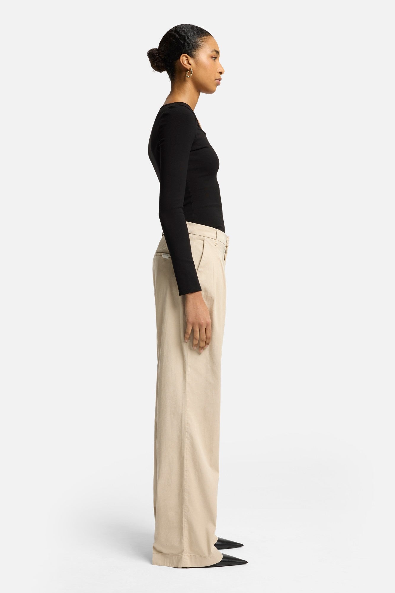 Pleated Chino in Cold Brew | 7 For All Mankind