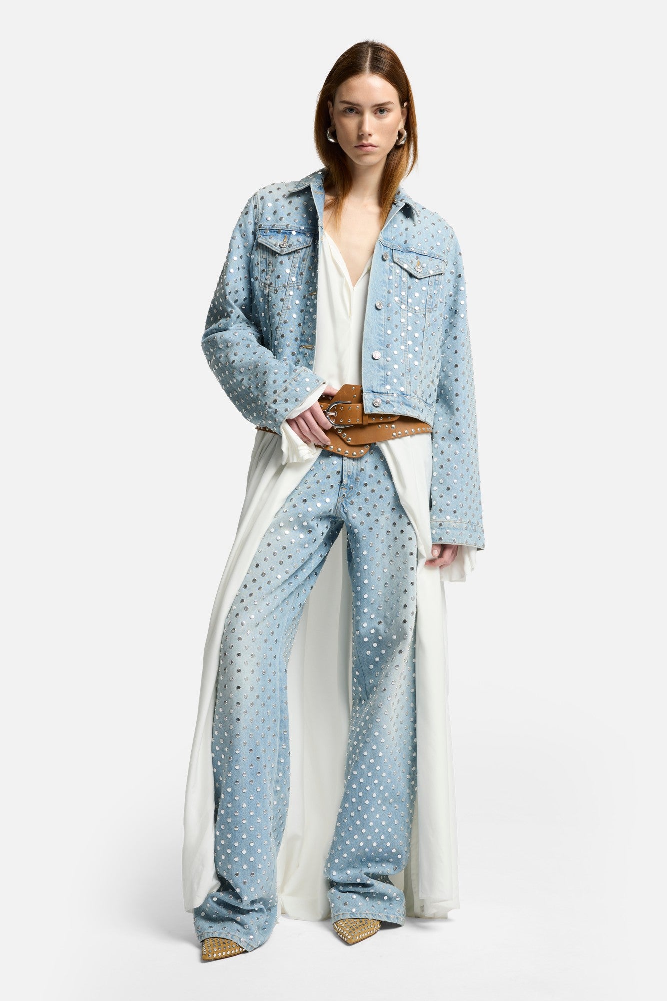 Studded Trucker Jacket in Bleach | 7 For All Mankind