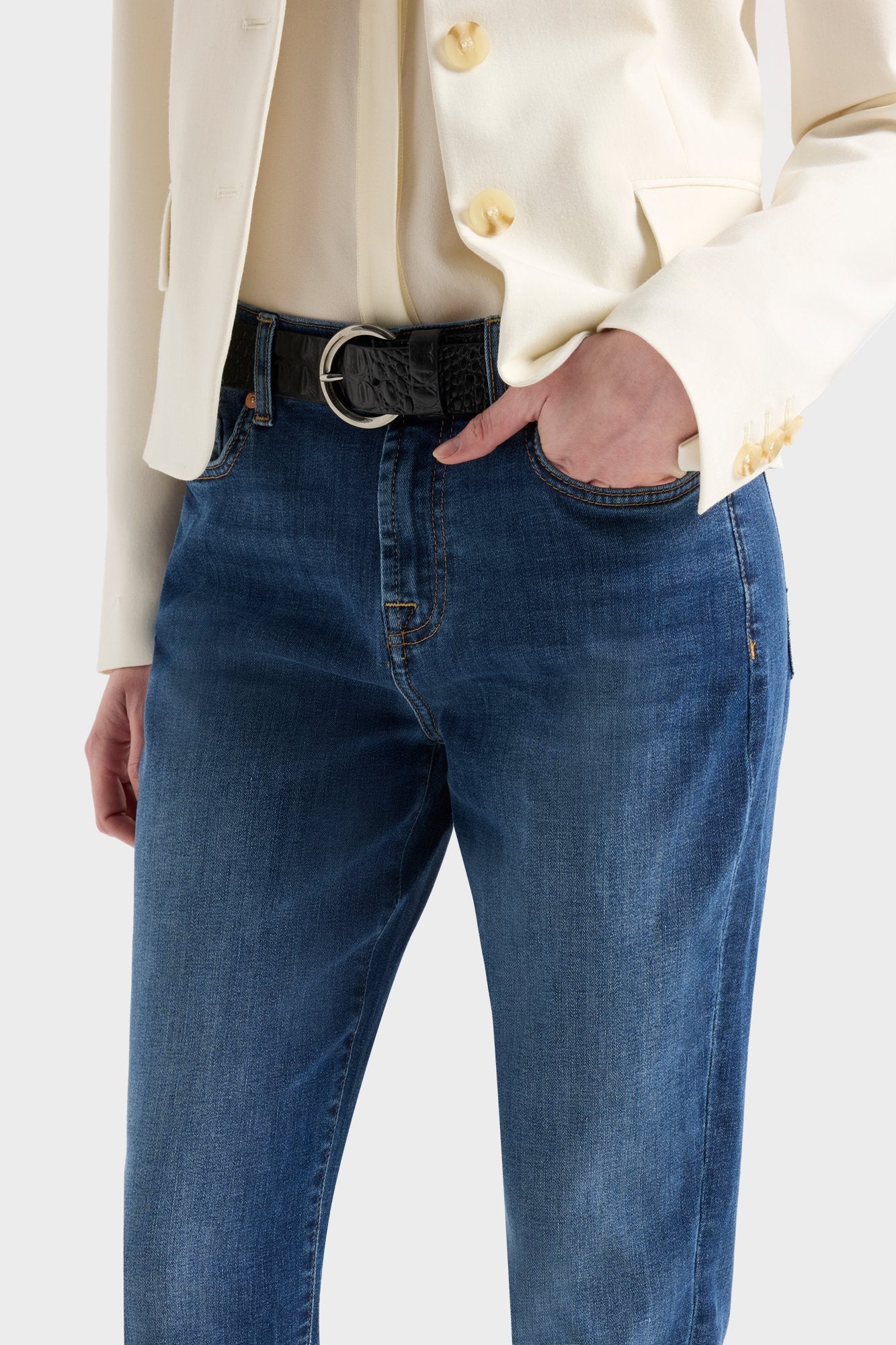 Josefina in Vanity | 7 For All Mankind