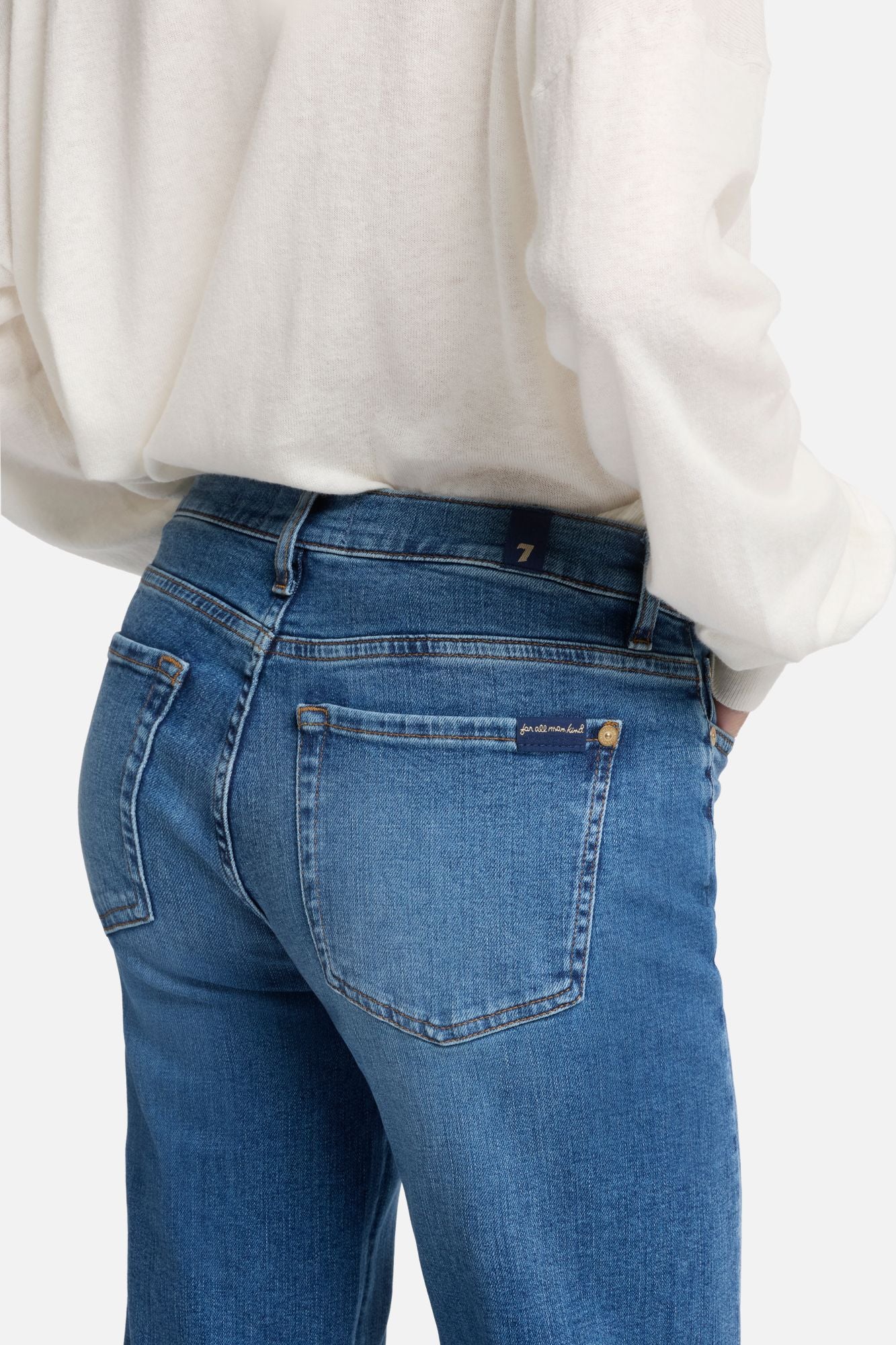 Slim Illusion Twisted Seam Tailorless Dojo in Yuma | 7 For All Mankind