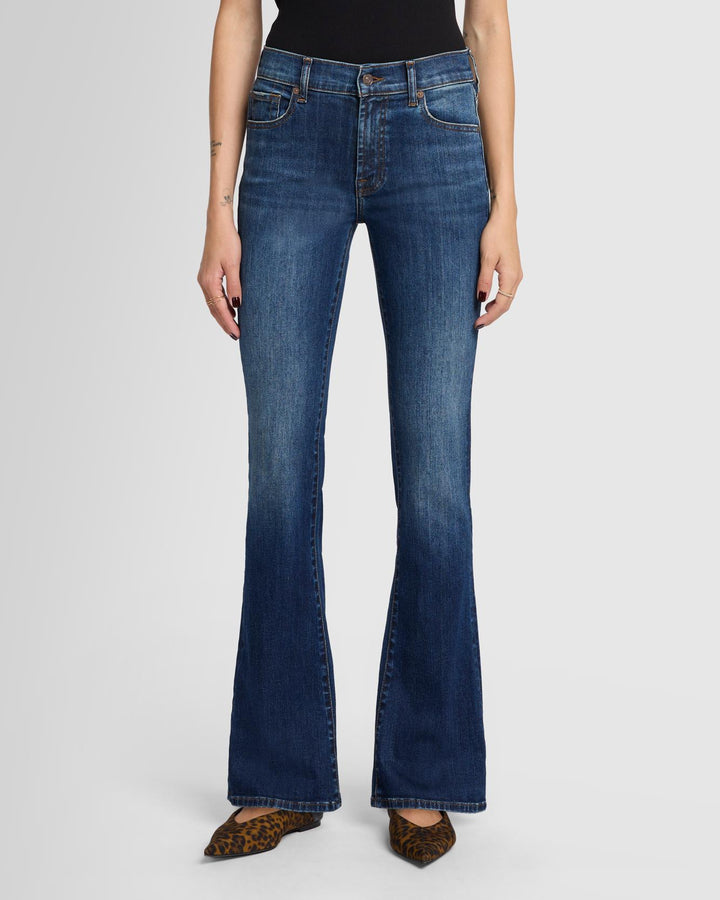 Slim Illusion Bootcut in Grand Canyon