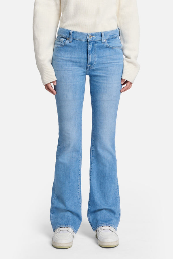 Slim Illusion Bootcut in Bloom