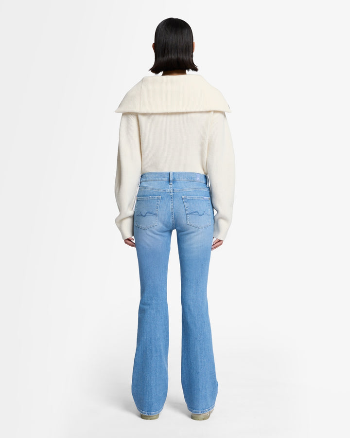Slim Illusion Bootcut in Bloom