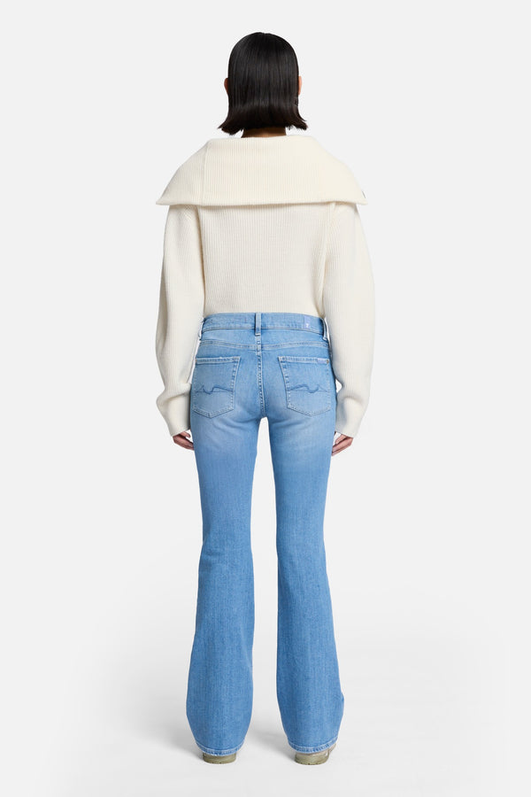 Slim Illusion Bootcut in Bloom