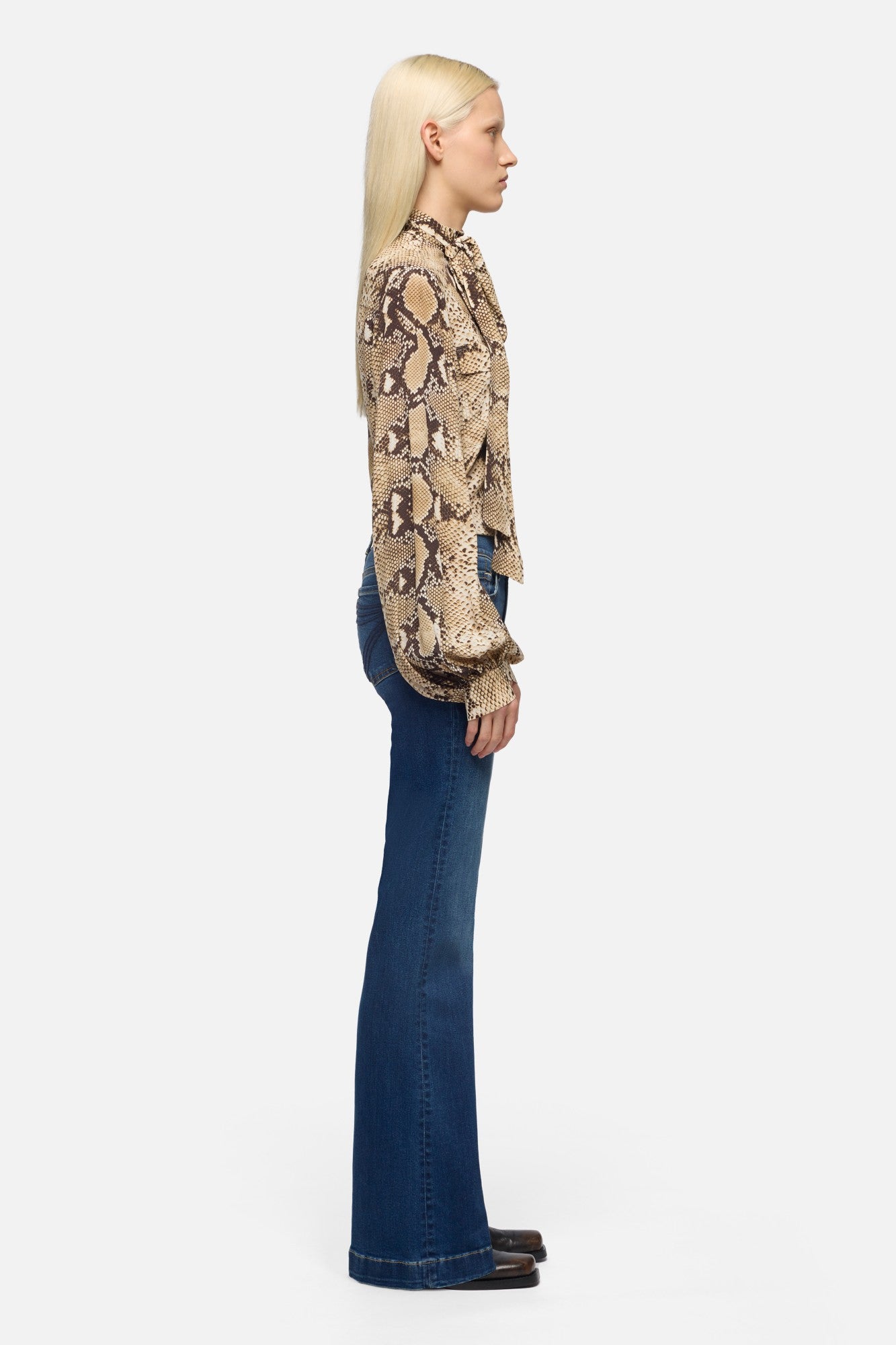 Dojo in Slim Illusion Medium Melrose | 7 For All Mankind