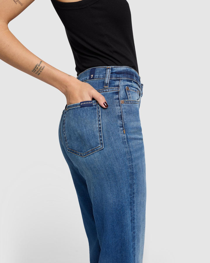 Slim Illusion Modern Dojo in Groovy