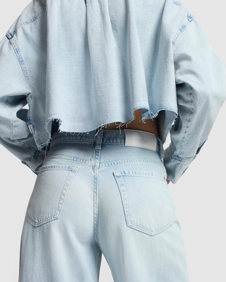 Cropped Denim Shirt in Clean Slate | 7 For All Mankind