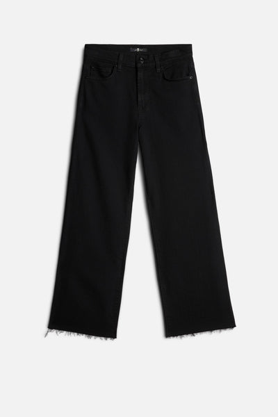 Cropped Alexa in Black