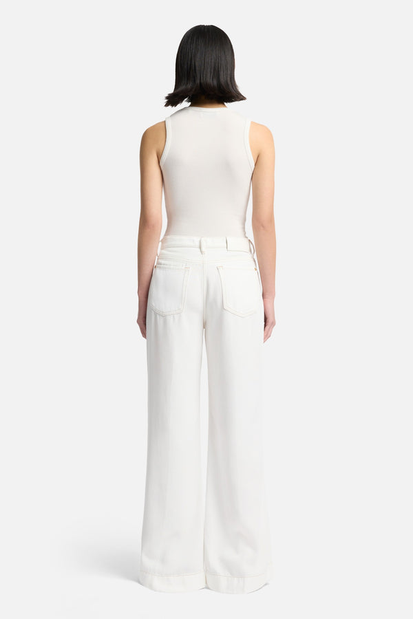 Tailorless Denim Lustre Modern Dojo in Blanc
