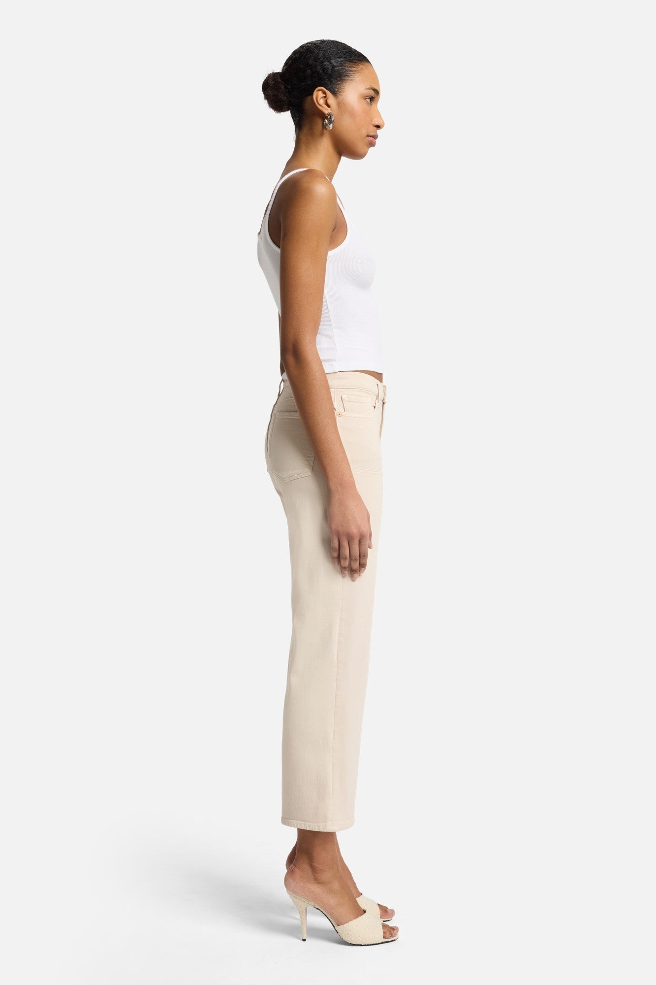 Luxe Vintage Cropped Alexa in Creme | 7 For All Mankind