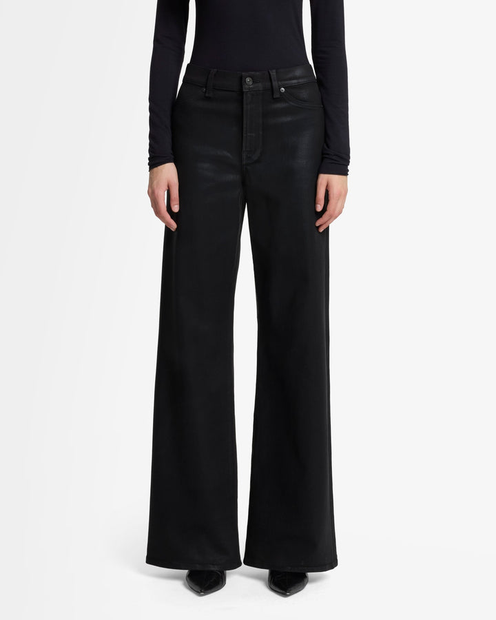 Lotta in Coated Black