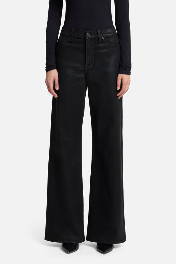 Lotta in Coated Black