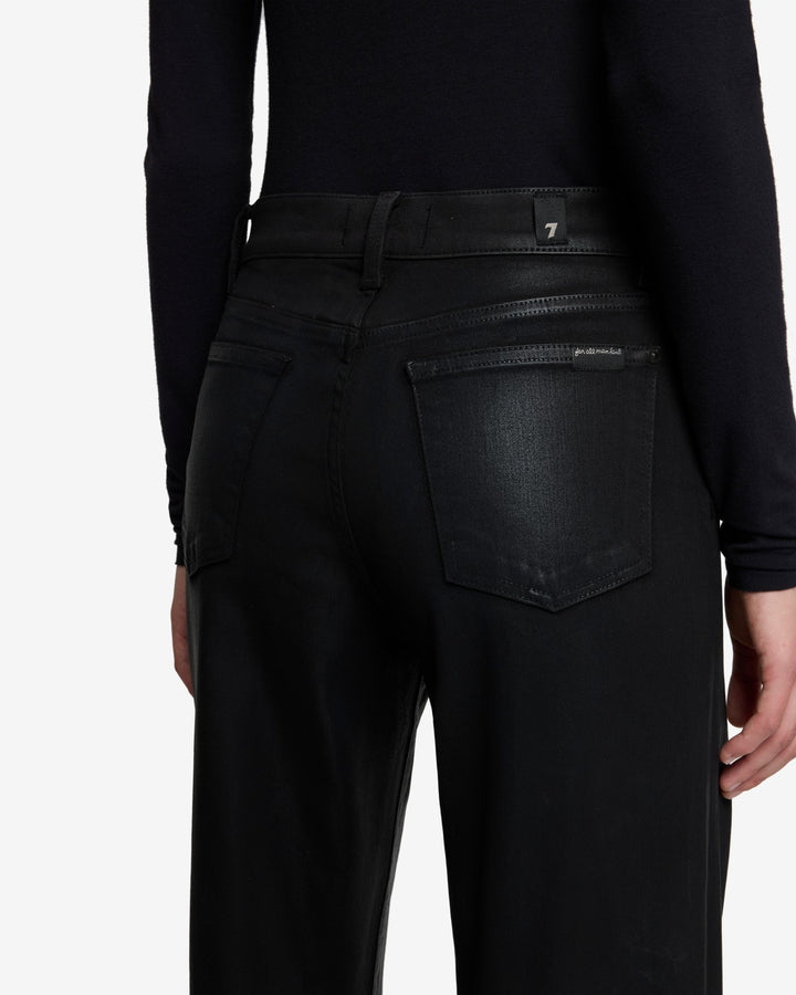 Lotta in Coated Black