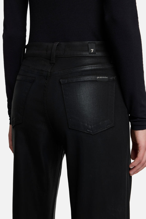 Lotta in Coated Black