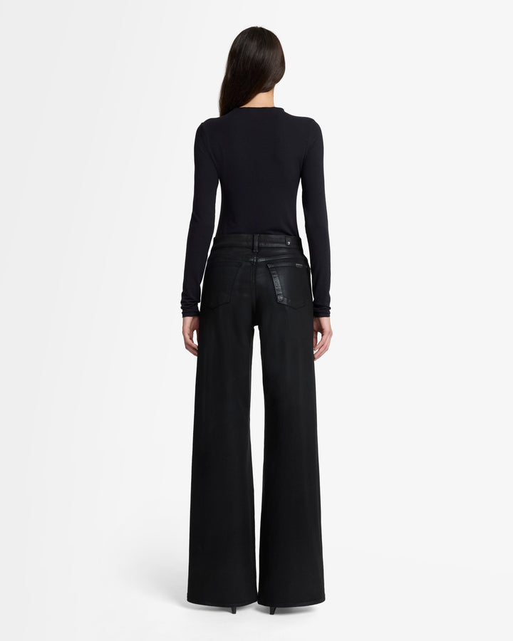Lotta in Coated Black
