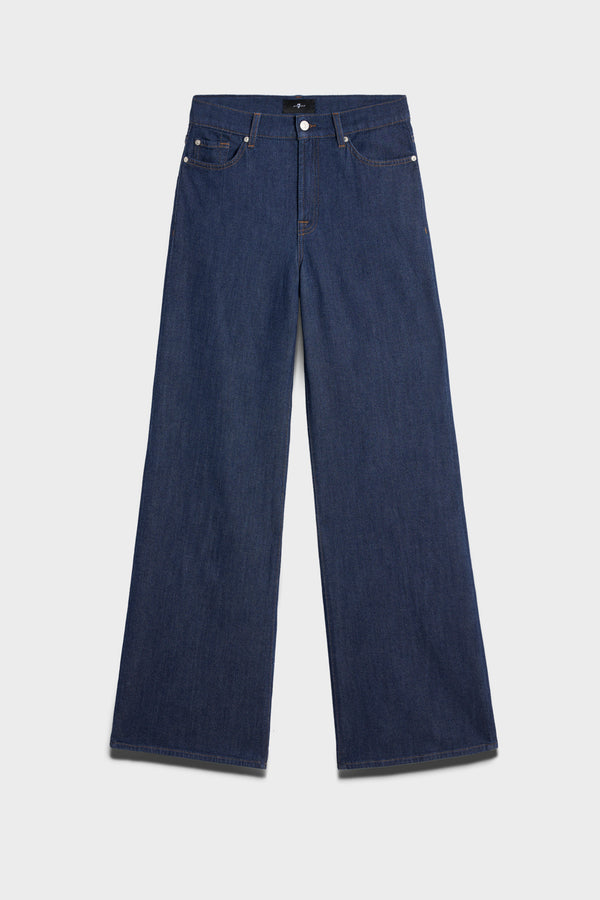 LOTTA in Weightless Denim