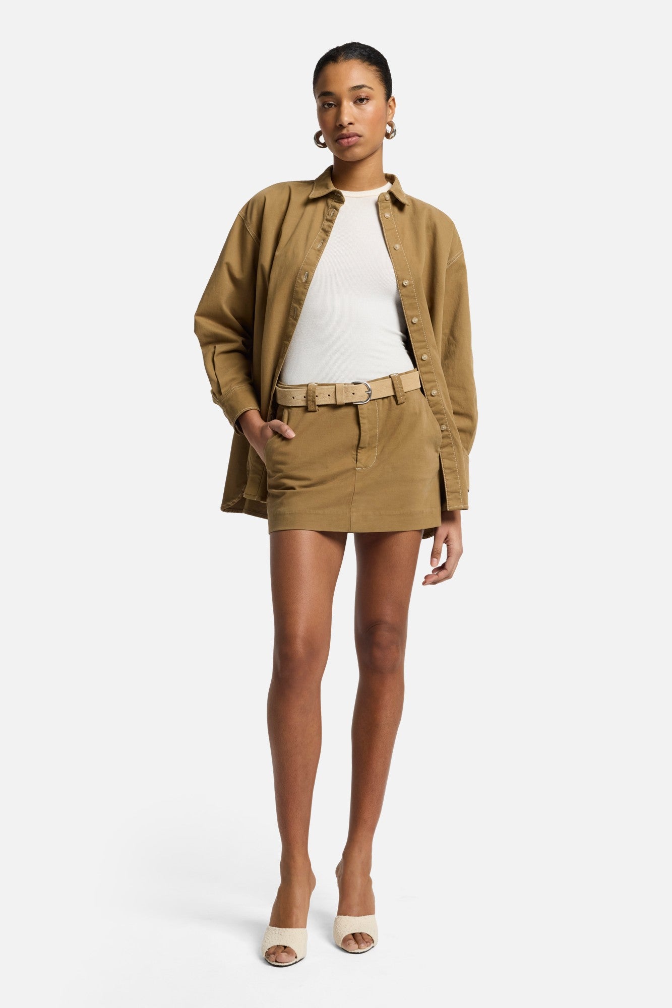 Comfort Twill Milly Chino Skirt in Sand Storm | 7 For All Mankind