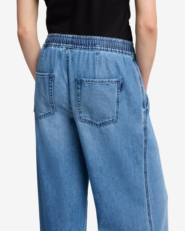 Weightless Wide Leg Denim Pant in Hilo