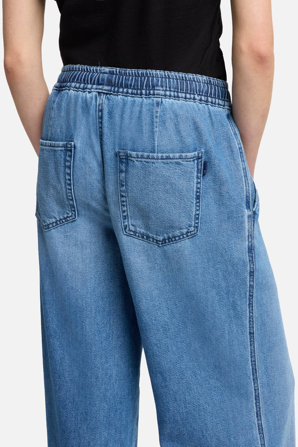 Weightless Wide Leg Denim Pant in Hilo