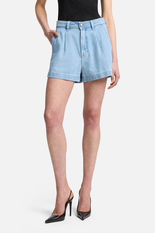 Weightless Pleated Denim Short in Hana