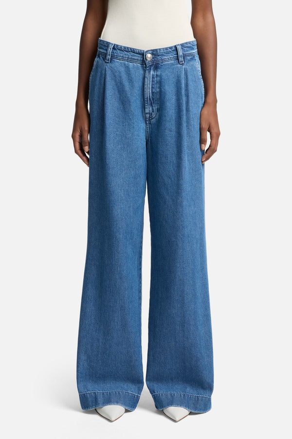 Weightless Pleated Denim Trouser in Hilo