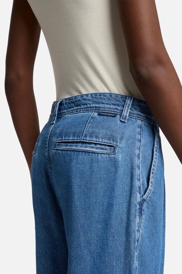 Weightless Pleated Denim Trouser in Hilo