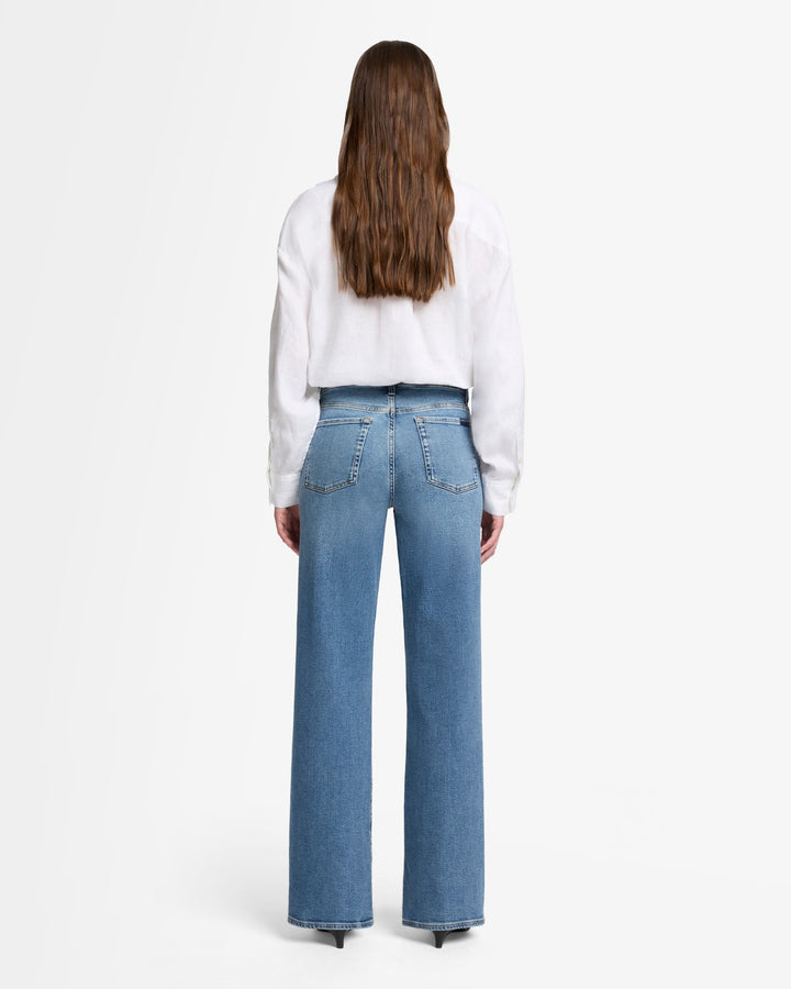 Luxe Vintage Alexa in High Time