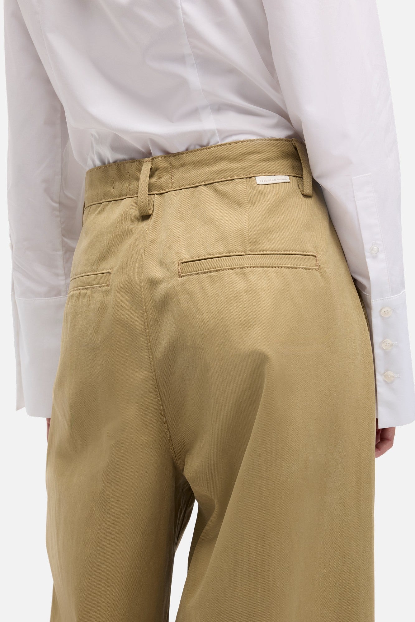 Comfort Twill Pleated Wide Leg Trouser in Sand Storm | 7 For All