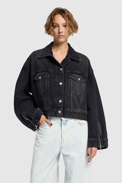 OLI CROPPED TRUCKER in MANKIND Hustle
