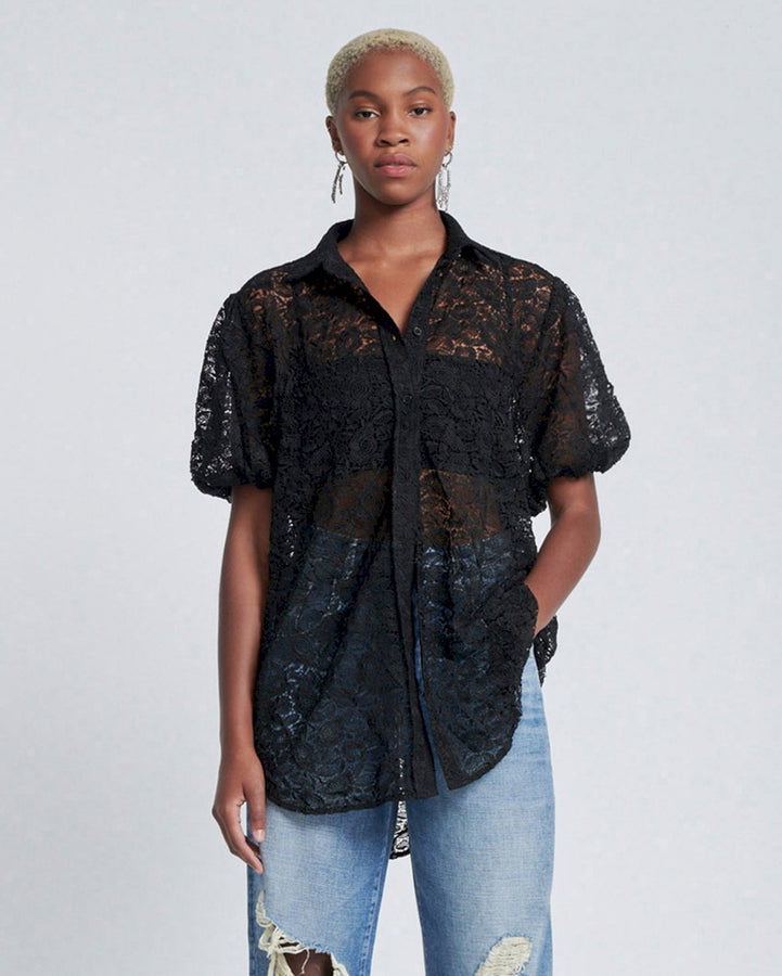 Denim Short-Sleeve Button-Up Shirt in Light Wash – Fathom & Co.
