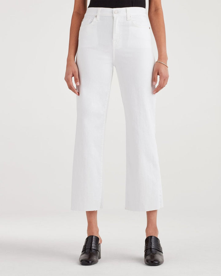 Cropped Alexa with Cut Off Hem in White Runaway -7FORALLMANKIND