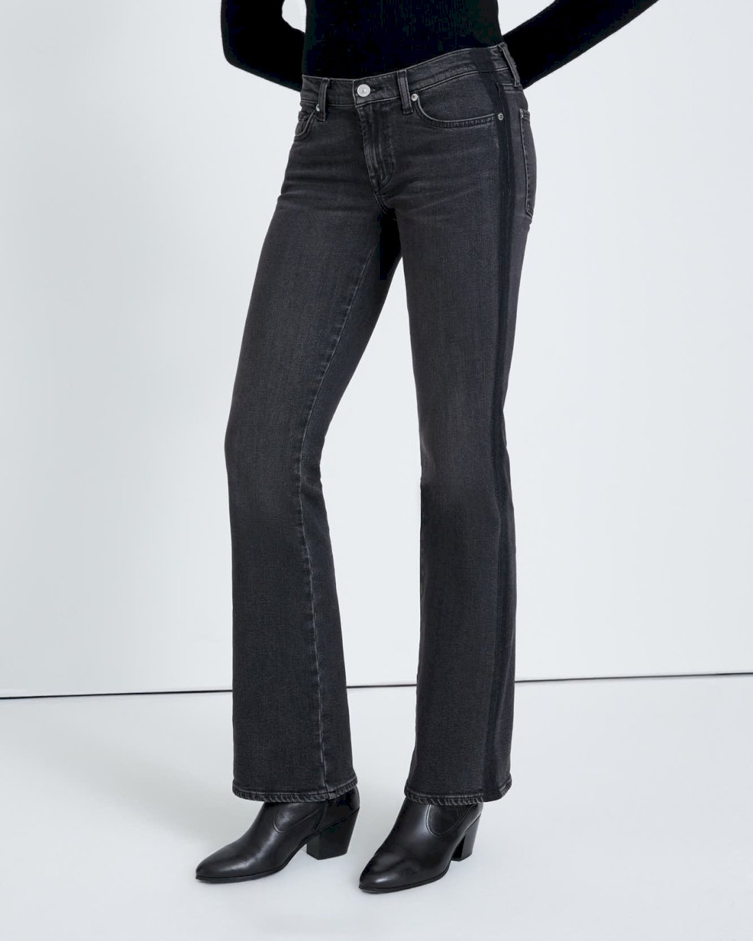 Women's Low Rise Jeans in Multiple Styles | 7 For All Mankind