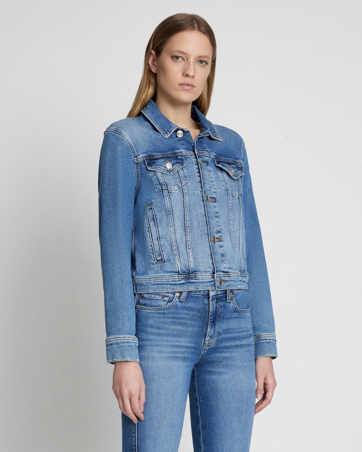 Classic Trucker Jacket in Lyme | 7 For All Mankind