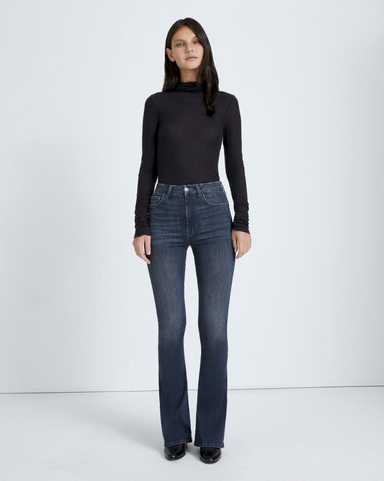 No Filter Ultra High Rise Skinny Bootcut in Edelweiss | 7