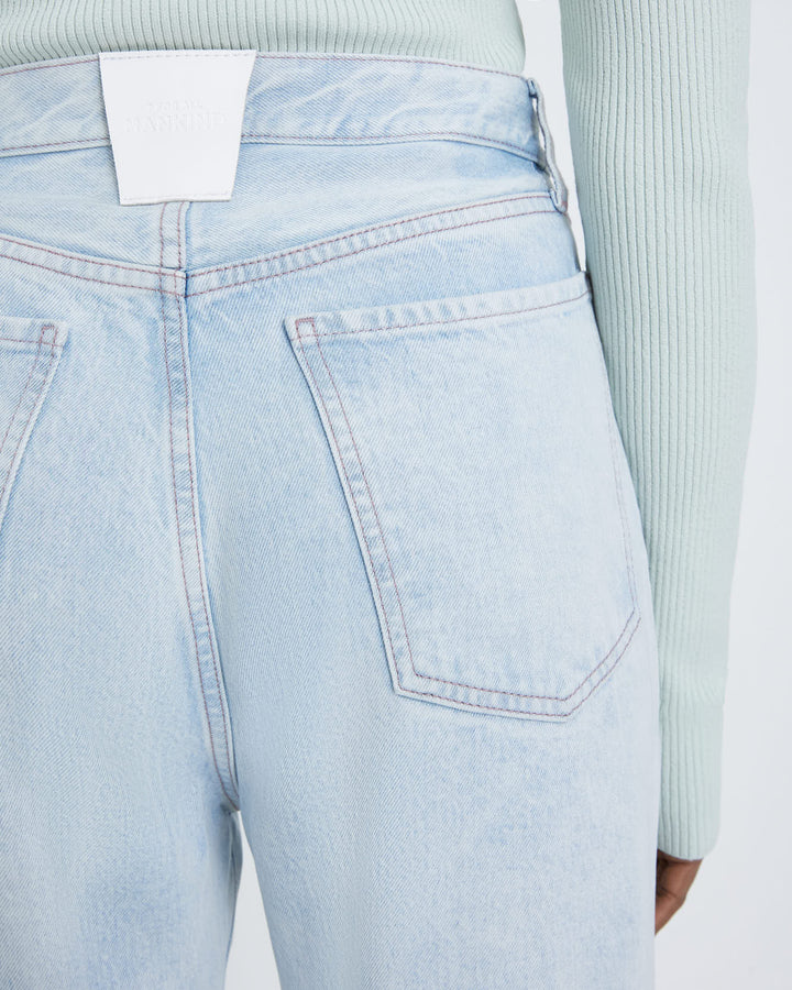 Denim Lustre Easy Straight in Isadora